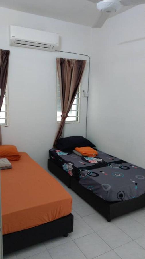 Affordable Stay @ Rue'S Villa Tropika Apartment, Ukm バンギ エクステリア 写真